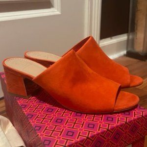 TORY BURCH SALINAS SLIDE ORANGE SUEDE SIZE 8 BRAND NEW!